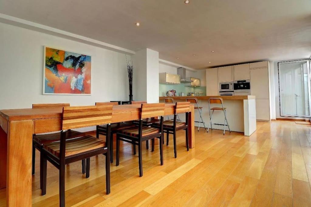Down Town Spacious Duplex With Private Parking & Game Room Bruksela Zewnętrze zdjęcie